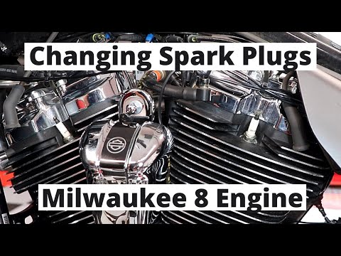 Changing Spark Plugs/Milwaukee 8 Harley Engine