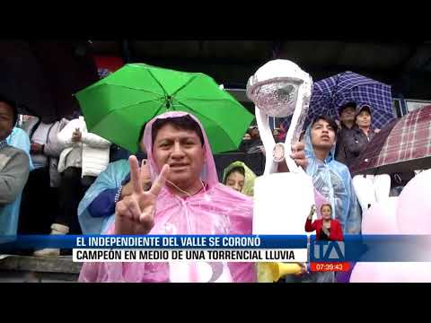 "Así festejaron los hinchas de Independiente del Valle" Barra: La Locura del Valle &bull; Club: Independiente del Valle