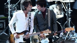 Johnny Marr & Ronnie Wood - 'How Soon Is Now?' - NME Awards 2013