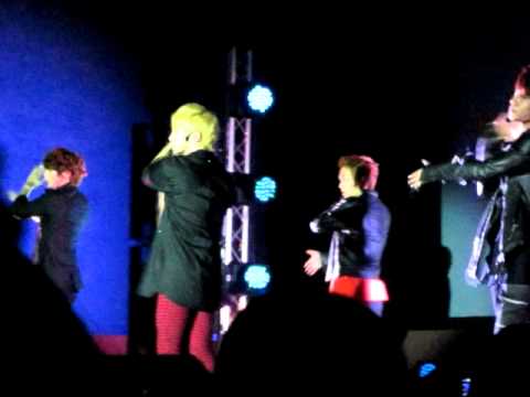 111103 [Fancam] SHINee in London 3rd Nov - SHINee Señorita Part 2