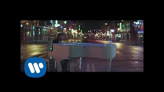 Chris Janson - &quot;Drunk Girl&quot; (Official Music Video)