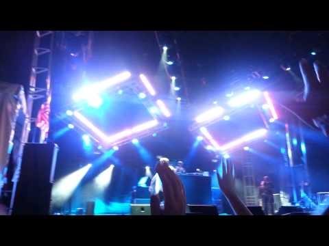 Mac miller Get em high live