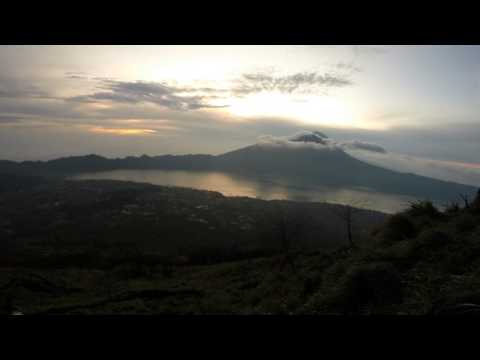 Time lapse of Mount Batur Volcano Sunrise : Bali (Indonesia)