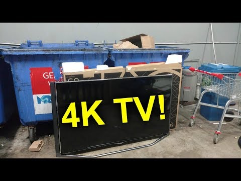 EEVBlog #1145 - Dumpster Diving 4K TV!