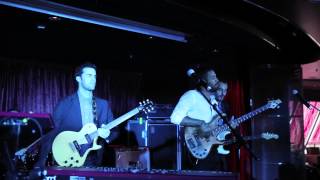 &quot;Never Comin Down&quot; - The Shadowboxers