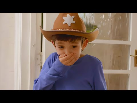 THE BROKEN VASE! 😞 🏺 | TOPSY & TIM | WildBrain Kids