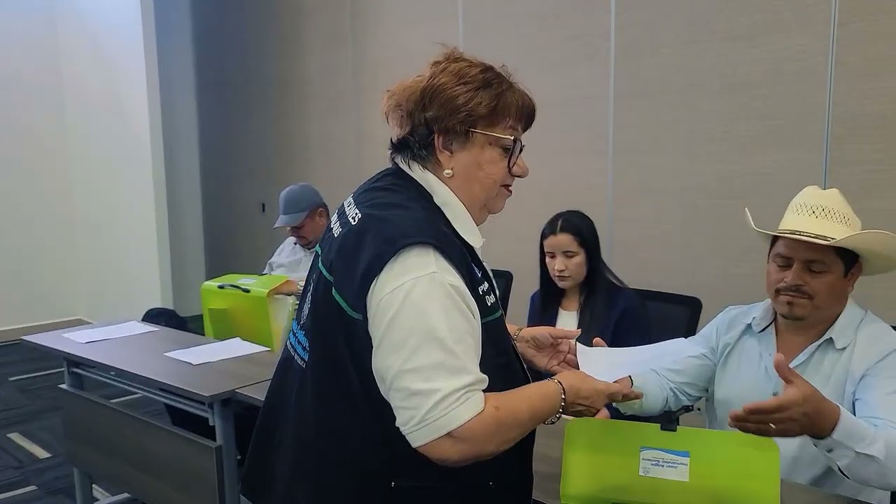 Reunión de  la Designada Presidencial de Honduras con alcaldes del departamento de Ocotepeque