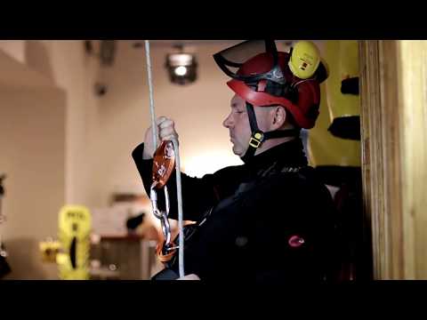 Alpintech - Prezentacja przyrządów zjazdowych do prac na wysokościach