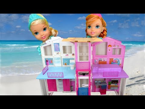 BEACH HOUSE ! Elsa & Anna toddlers visit Barbie's Ocean Home - Water fun