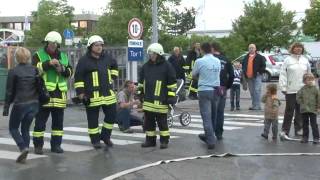 preview picture of video 'Feuerwehr Rottweil 2011 Übungseinsatz Fa. Mahle.wmv'