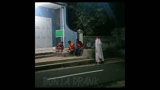 Download lagu PRANK HANTU LUCU 🤣 #shorts #prank #tiktok #funny #memes #humor #lucu #komedi #ngakak #kocak #viral mp3