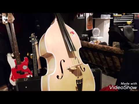 Lezione di basso rockabilly slap: consigli, trucchi e tecnica