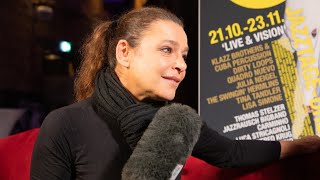 Der Sofatalk mit Julia Neigel 30 Jahre nach der Wende