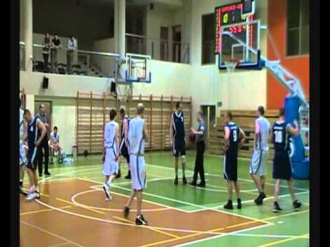 AZS Opole - PGKiM Ozimek 69-66 (15-26;15-11;20-19;19-10) I kwarta 30-01-2013 .wmv