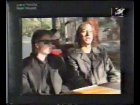 R.E.M. 1992-10 - MTV News. MTV. UK (R.E.M. Vote Clinton)