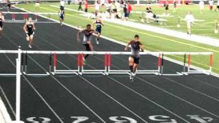 preview picture of video 'Boys 300M Hurdles, GA Region 6AAAAA 2011'