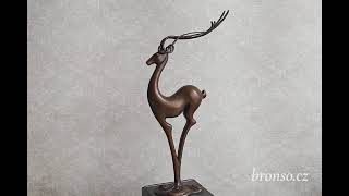 Modernistická bronzová socha jelena – gazela na mramorovém podstavci, Art Deco figurka zvířete, elegantní bytová dekorace
