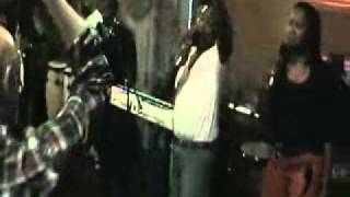 LOVE & HAPPINESS-LARRY ELLIS-RENEE & REDD DAWN BAND.wmv