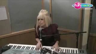 HD Lady GaGa - Eh Eh(Nothing Else Can Say) (Acoustic) Live Piano