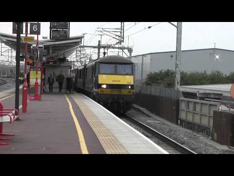 (HD) ScotRail 90021 + Stored 90028 Pass Rugby Working 6L48 At Rugby.