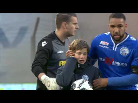 Ballboy cries after firework explodes right behind him, game between Den Bosch and Dordrecht stops