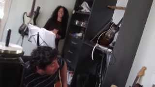 La Montenegro Blues ensayando "Sitting on top of the world"