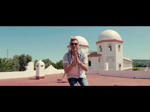 Miguel Saez - Rickyti feat  Hakim (Videoclip Oficial) #Carácterlatino