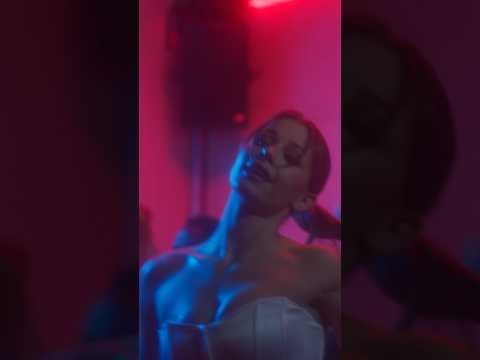 «Feel this way» with @R3HAB is out at midnight!! 01.03 ❤️‍🔥