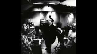 Flofilz - Sippin [Tha Alkaholiks &#39; The Next Level &#39;]