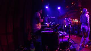 Bay Ledges - Safe Live