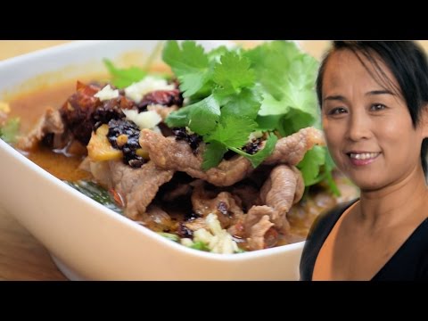 Sichuan Spicy Beef Chilli Hot Pot (Chinese Style Cooking Recipe) Video