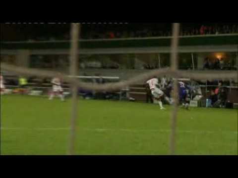 Aanslag Mbokani (Standard) op Wanyama (Germinal Beerschot)