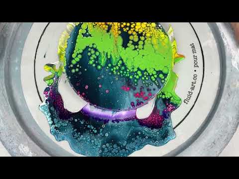 285. Sheleeart Australian Fluid Artist - Get back on the board - boom gel rainbow pour