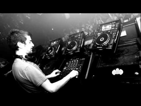 Probspot vs. Sander van Doorn - Stalker (Fine Taste Remix) vs. Reach Out (Mat Zo Mashup)