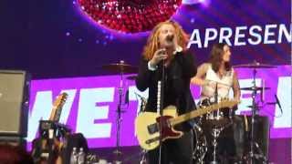 We The Kings - She Takes Me High noCapricho 2012