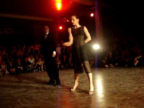  Esteban Moreno  and  Claudia Codega  are  dancing  to  a  tango