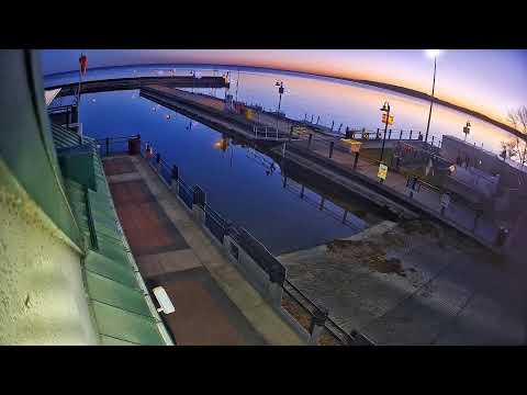 Live webcam view of Cold Lake Marina
