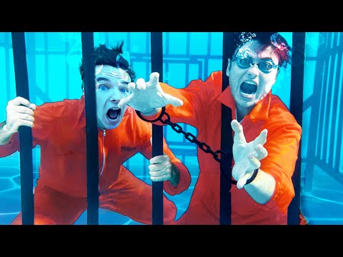 FASTEST UNDERWATER PRISON ESCAPE WINS $10,000