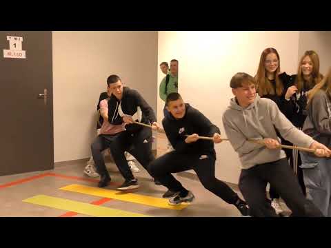 Otrzęsiny klas pierwszych w Technikum Mundurowym BZDZ w Ciechanowie.