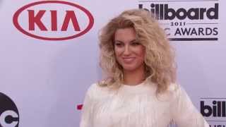 Tori Kelly Red Carpet Fashion - BBMA 2015