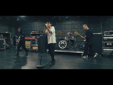 Crown The Empire - what i am (Live At SIR Studios in Nashville, TN)