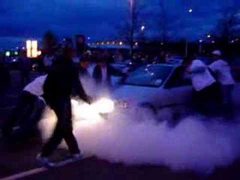 Gee Smokes It Up @ Cannock 22-04-2007