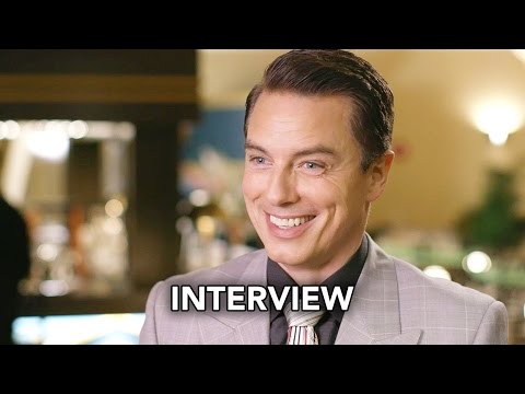 The Flash 3x17 John Barrowman Interview "Duet" (HD) Musical Crossover with Supergirl