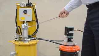 JSG demonstrating the new Lincoln pressureless grease shutoff system