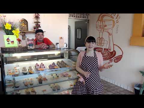 Valley Village Cupcakes - Deja Vu Cakes