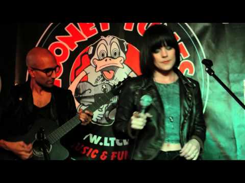 Marionette - Flyleaf