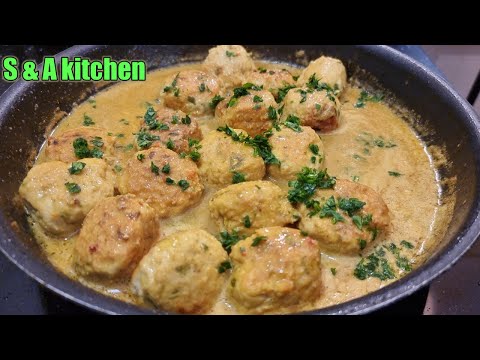Chicken Meatballs In A Creamy Sauce Recipe | Dinner In 15 Minutes