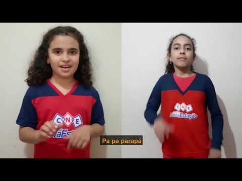 Alunos do Colégio Nova Estação - Música Bem-Vindo de Luiza Caspary e Jair Oliveira em Libras