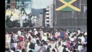 Dennis Brown / Gregory Isaacs / Others - Raggamuffin (Live At Reggae Sunsplash 1990)