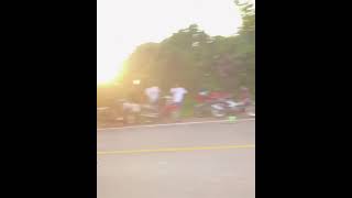 Download lagu story'wa standing motor. mp3 Download lagu story'wa standing motor. mp3